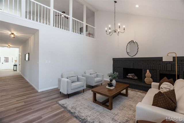 730 Willow Spring Hill Court, Chesterfield, MO 63017