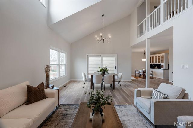 730 Willow Spring Hill Court, Chesterfield, MO 63017