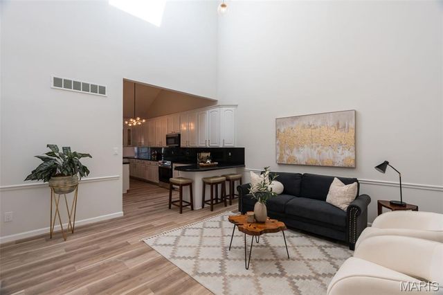 730 Willow Spring Hill Court, Chesterfield, MO 63017