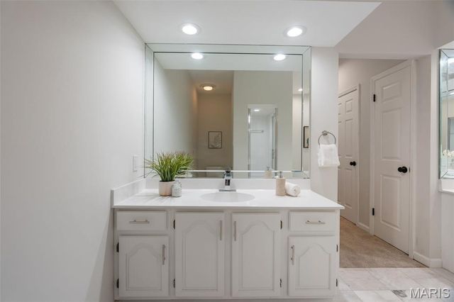 730 Willow Spring Hill Court, Chesterfield, MO 63017