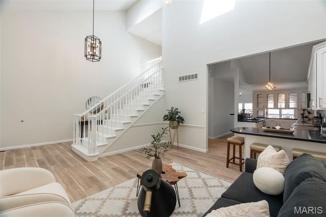 730 Willow Spring Hill Court, Chesterfield, MO 63017