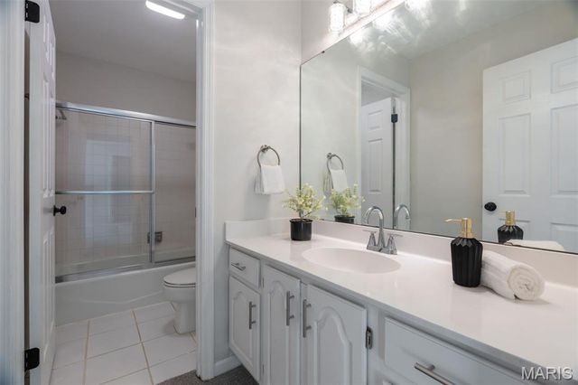 730 Willow Spring Hill Court, Chesterfield, MO 63017