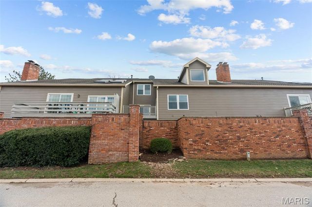 730 Willow Spring Hill Court, Chesterfield, MO 63017