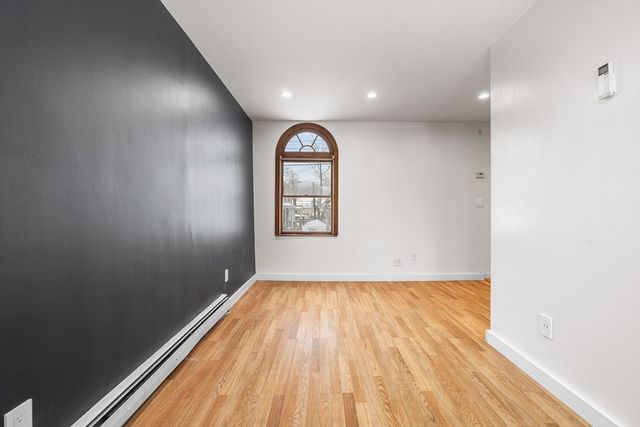 34 Paris St, Everett, MA 02149