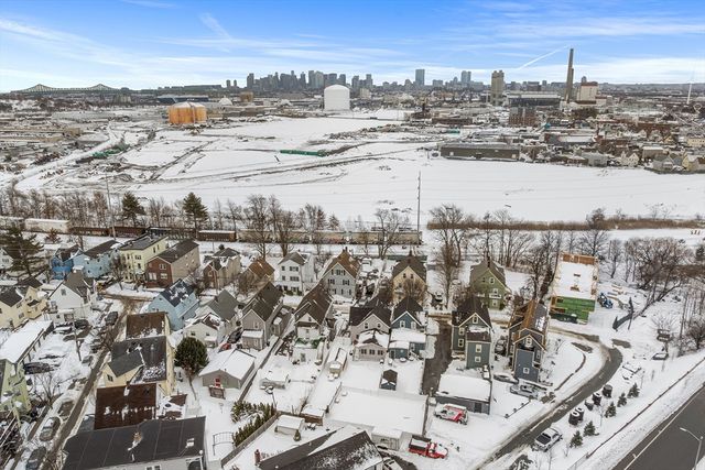 34 Paris St, Everett, MA 02149