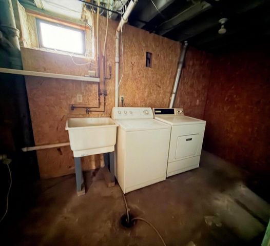 304 LINWOOD AVENUE, Park Ridge, WI 54481