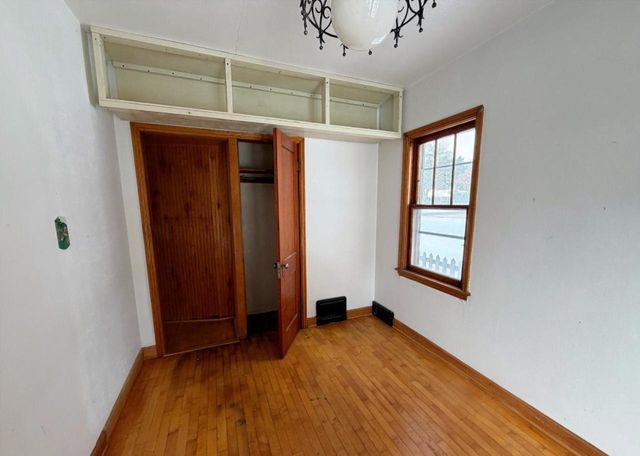 304 LINWOOD AVENUE, Park Ridge, WI 54481