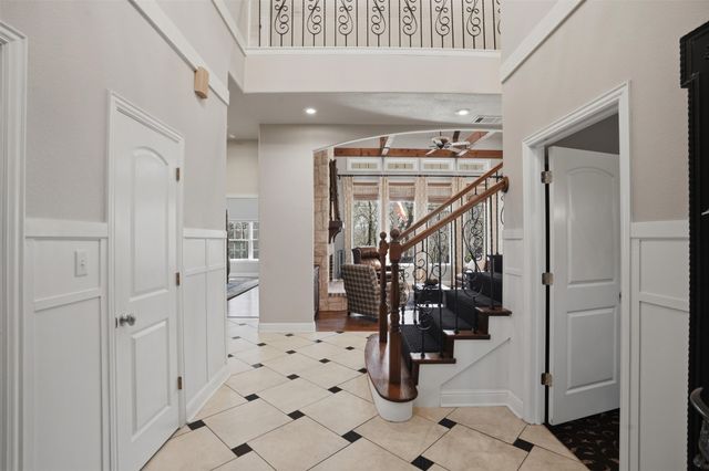 9651 Yellow Rose Lane, Pilot Point, TX 76258