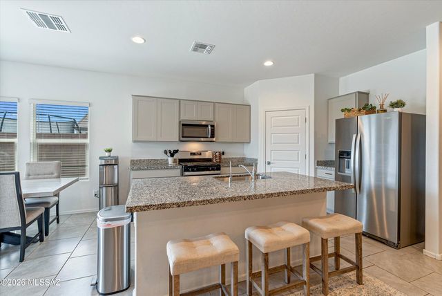 13366 N Jessett Lane, Marana, AZ 85653