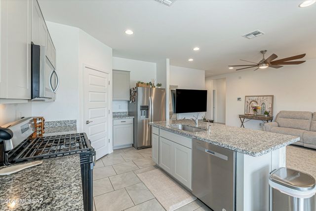 13366 N Jessett Lane, Marana, AZ 85653