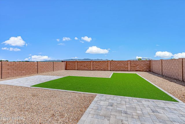 13366 N Jessett Lane, Marana, AZ 85653