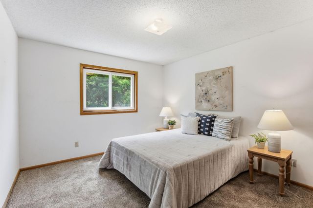 7435 Kurt Street, Loretto, MN 55357