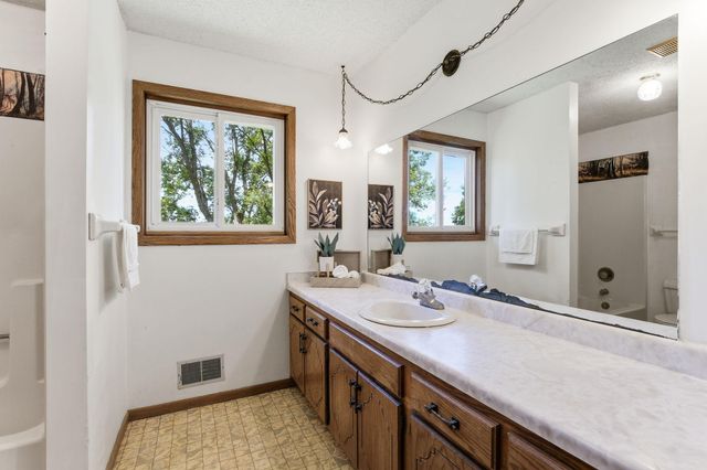 7435 Kurt Street, Loretto, MN 55357