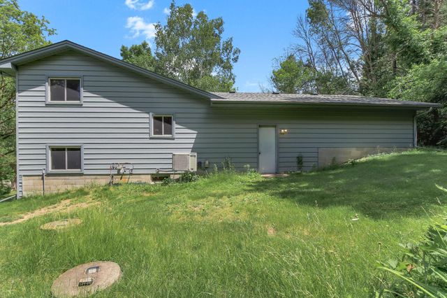 7435 Kurt Street, Loretto, MN 55357