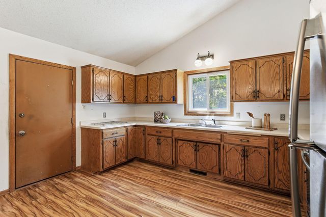 7435 Kurt Street, Loretto, MN 55357