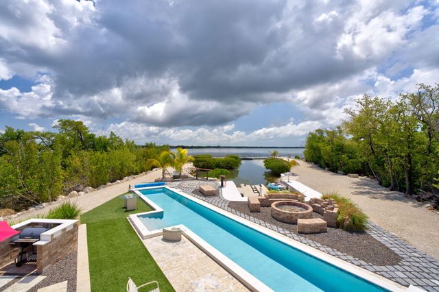 1667 Bogie Drive, Big Pine Key, FL 33043