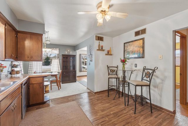 2468 S 61st STREET, West Allis, WI 53219