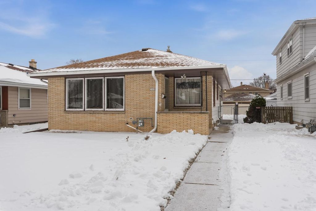 2468 S 61st STREET, West Allis, WI 53219