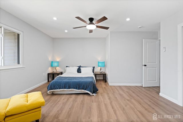 4-F Lincoln Lane, South Brunswick, NJ 08810