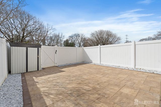 4-F Lincoln Lane, South Brunswick, NJ 08810