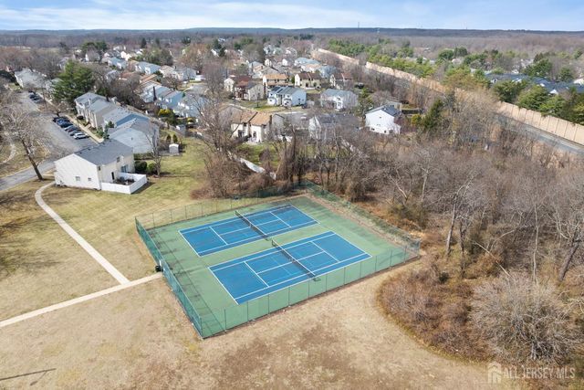 4-F Lincoln Lane, South Brunswick, NJ 08810