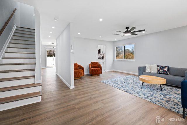 4-F Lincoln Lane, South Brunswick, NJ 08810