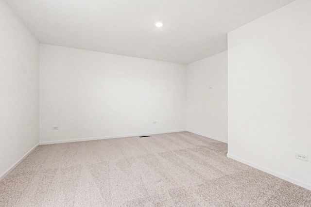 413 Hathaway Lane, Oswego, IL 60543