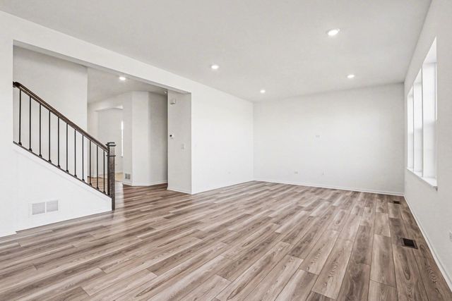 413 Hathaway Lane, Oswego, IL 60543