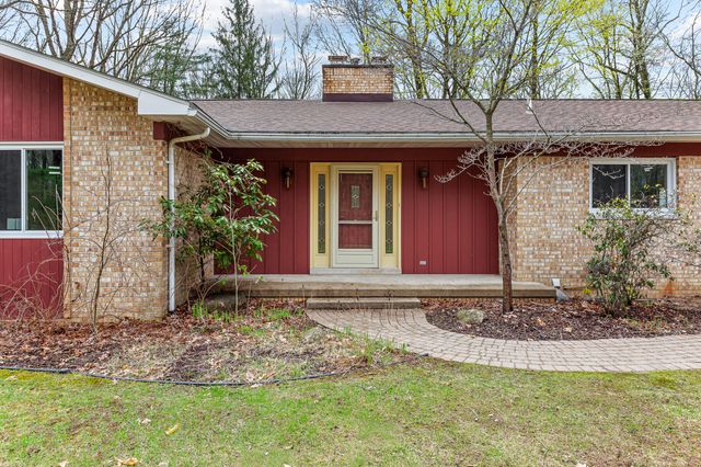 250 Scottshill Road, Milford Charter Twp, MI 48381