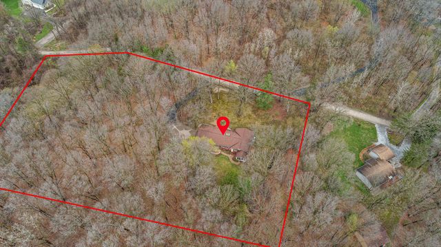 250 Scottshill Road, Milford Charter Twp, MI 48381