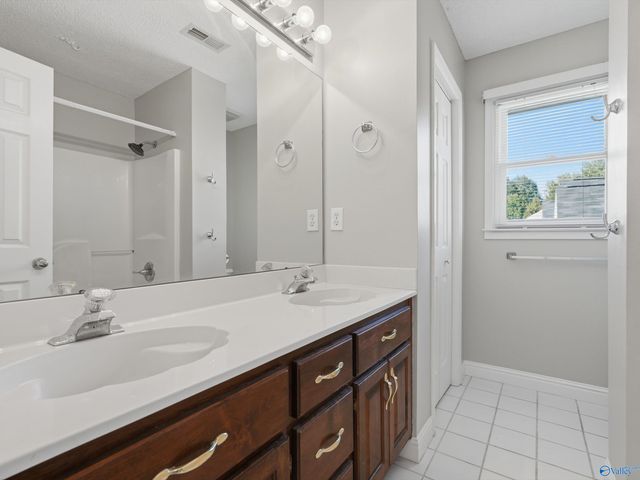 1906 Colony Way SW, Decatur, AL 35603