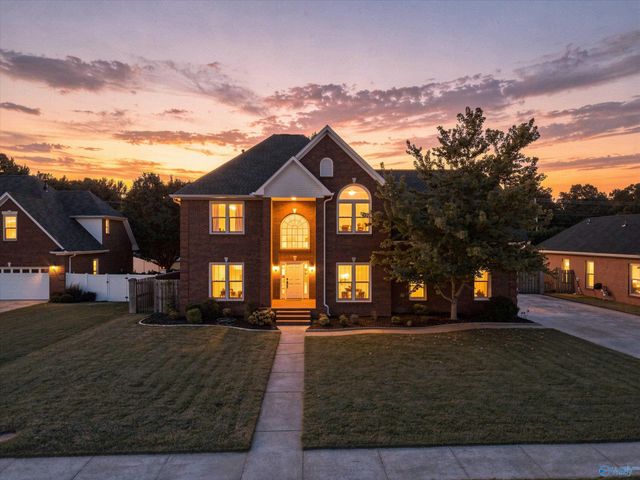 1906 Colony Way SW, Decatur, AL 35603