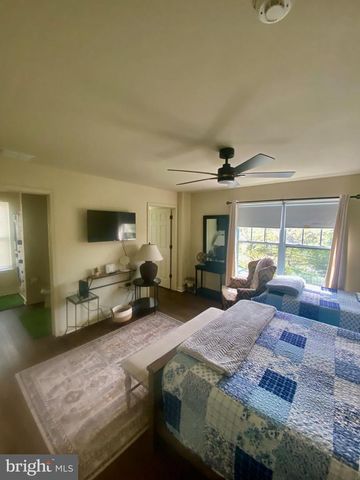 13 N NEW HAMPSHIRE AVE, Atlantic City, NJ 08401
