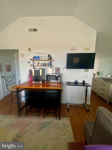 13 N NEW HAMPSHIRE AVE, Atlantic City, NJ 08401