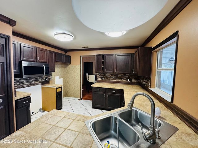 3020 Forghun Avenue SE, Palm Bay, FL 32909