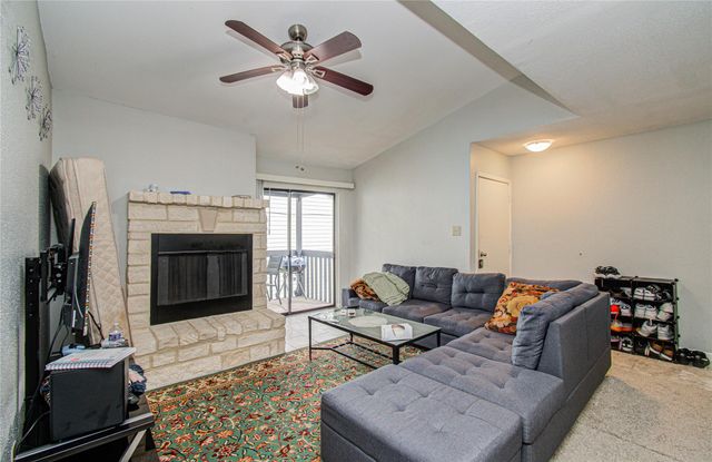 9009 Richmond Avenue 703, Houston, TX 77063