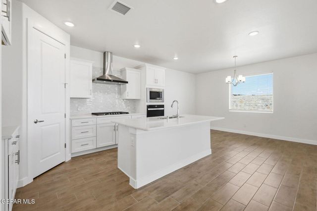 13309 Emerald Water Court, El Paso, TX 79928