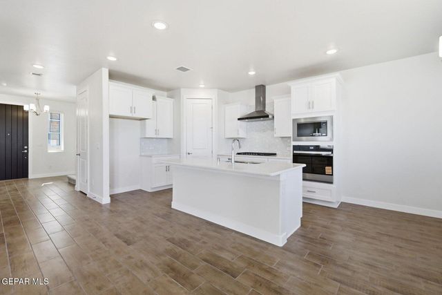 13309 Emerald Water Court, El Paso, TX 79928