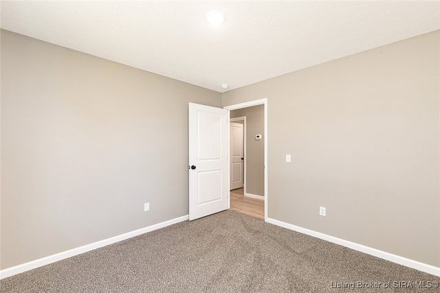 633 W Cherry Street, Scottsburg, IN 47170