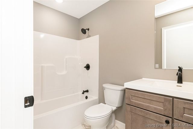 633 W Cherry Street, Scottsburg, IN 47170