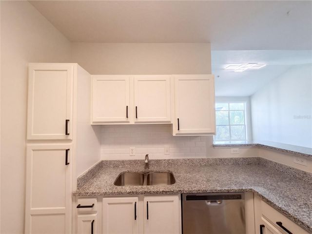 4802 51ST STREET W 411, Bradenton, FL 34210
