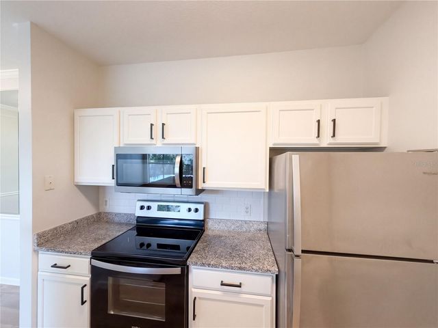 4802 51ST STREET W 411, Bradenton, FL 34210