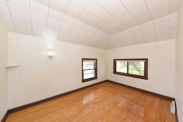 N48W16806 Lisbon ROAD, Menomonee Falls, WI 53051