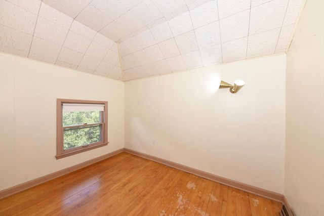 N48W16806 Lisbon ROAD, Menomonee Falls, WI 53051