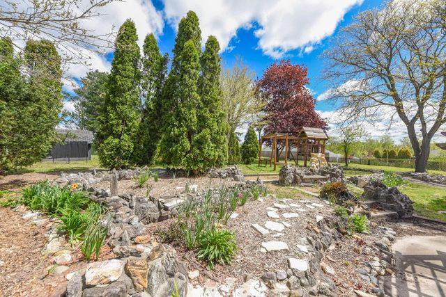 N48W16806 Lisbon ROAD, Menomonee Falls, WI 53051