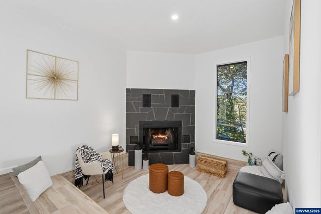 4293 NW Elmwood Dr, Corvallis, OR 97330