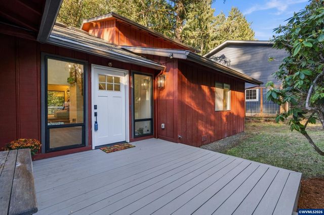 4293 NW Elmwood Dr, Corvallis, OR 97330