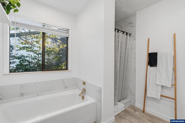 4293 NW Elmwood Dr, Corvallis, OR 97330