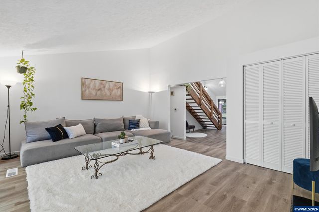 4293 NW Elmwood Dr, Corvallis, OR 97330