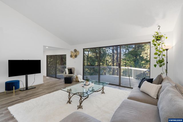 4293 NW Elmwood Dr, Corvallis, OR 97330